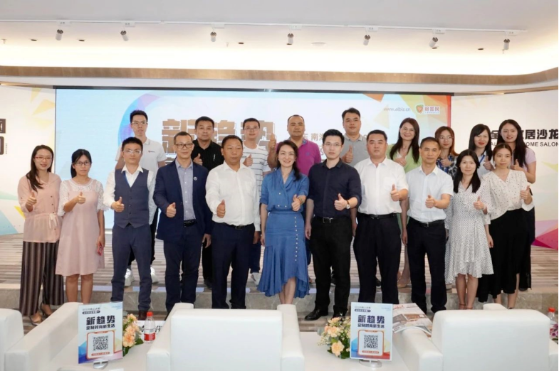 全铝家居突围，，，，，，看看大V们怎么说？？？？？？？？